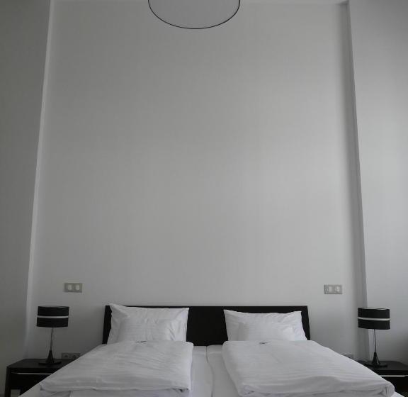 Люкс Повышенной Комфортности, Soleil Apartman Szeged