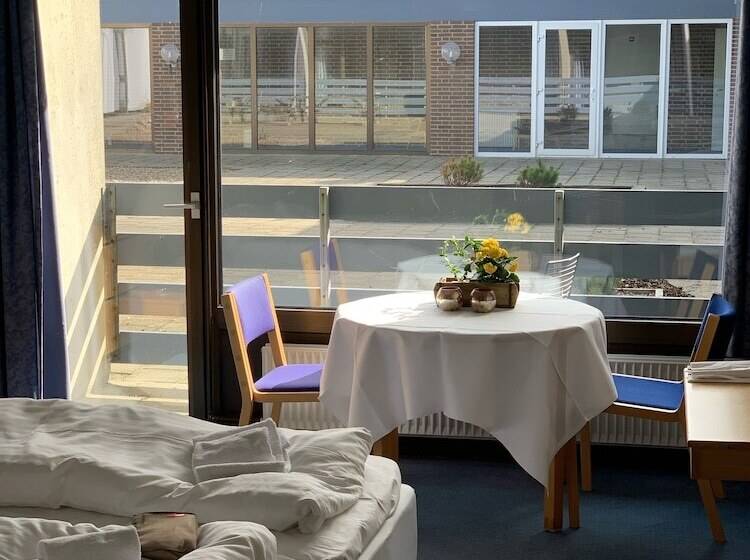 经济房, Strandhotellet Vedersø