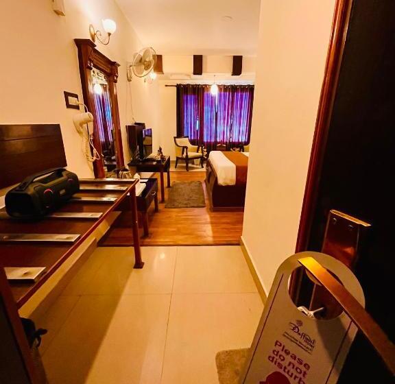 디럭스 룸, The North Wind In City Center, Manali