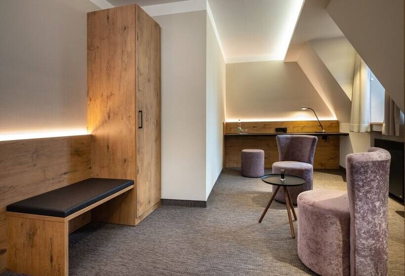 ジュニアスイート, Nashi Rooms