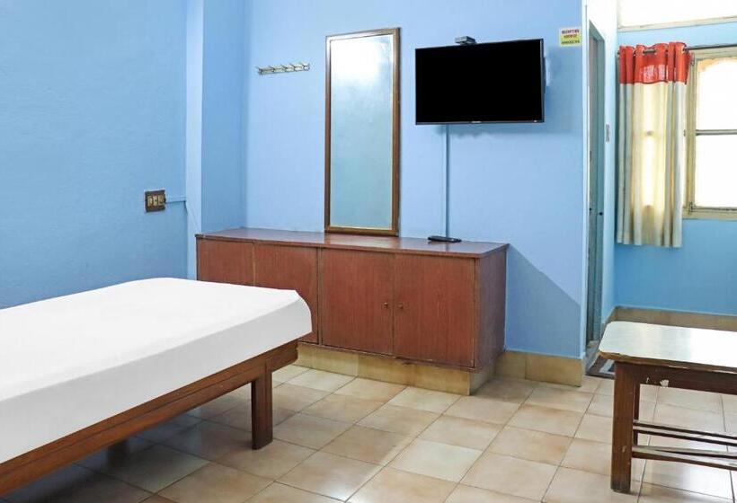 Cameră Triplă Clasică, Oyo Flagship Venus Lodge