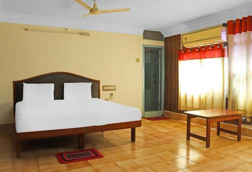Cameră Triplă Clasică, Oyo Flagship Venus Lodge