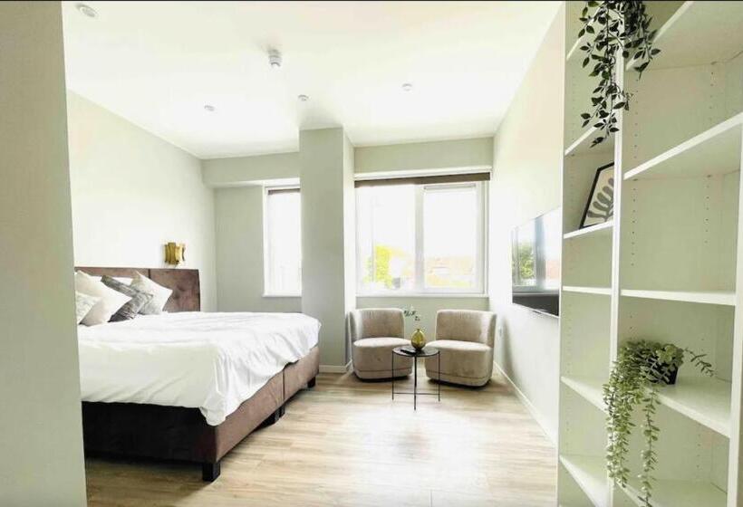 Номер Стандарт, 24 Single Bed Accommodation