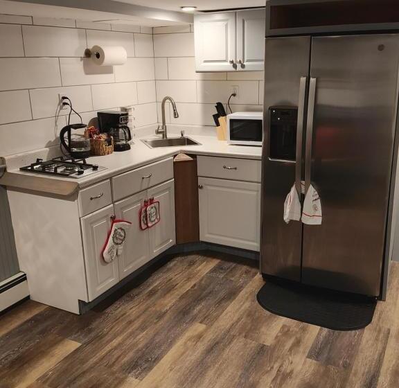 Family Suite, Jd Cozynest Llc