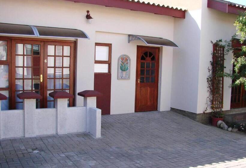 اتاق خانوادگی, Room In Bb   Room For 6   Amarachi Guesthouse Spitzkoppe