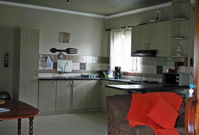 اتاق خانوادگی, Room In Bb   Room For 6   Amarachi Guesthouse Spitzkoppe