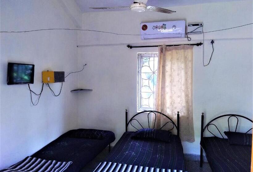 Номер Стандарт Трехместный, Stay Goa