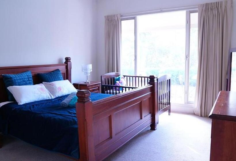 스탠다드 룸 공동 욕실, 6 Bdrs Villa With Pool & Tennis Court
