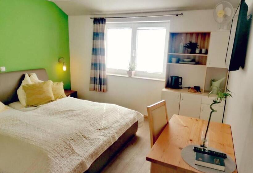 컴포트 룸, Taferne In Köstendorf   Ferienwohnung Monteurzimmer