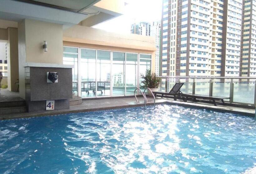 Студио Стандарт с Балконом, 60 Percent Off Deluxe Ocean View Rooms Free Pool And Free Sauna Access Included Perfect Location Nea