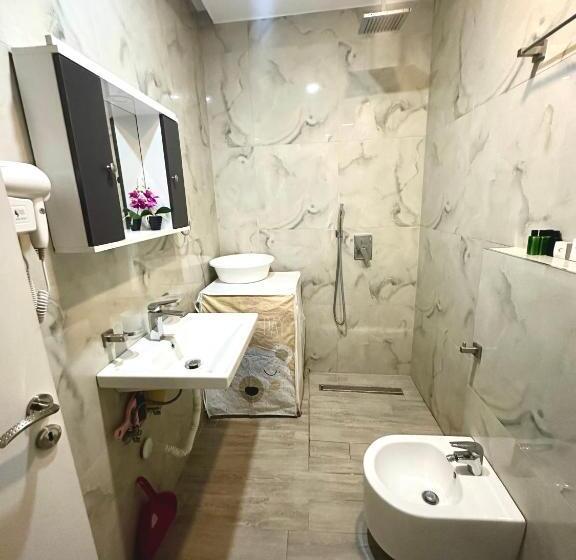 Апартаменты 2 Спальни, Roas Ksamil