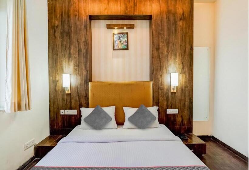 Трехместный Номер Классика, Townhouse Mng Platinum