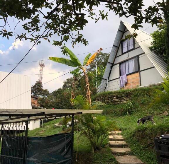 اتاق خانوادگی, Cabañas En Medellin