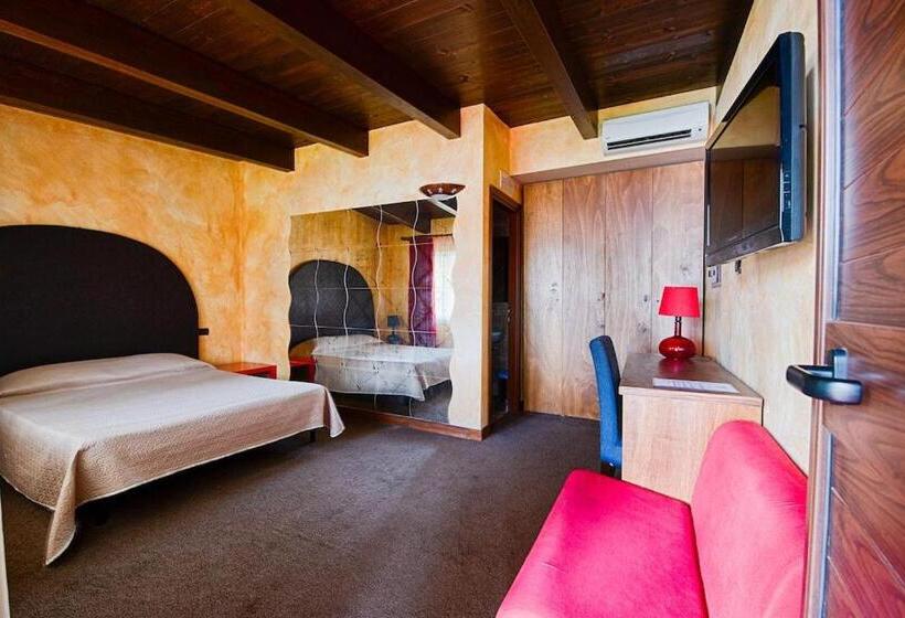 Номер Стандарт, Torrimpietra Guest House