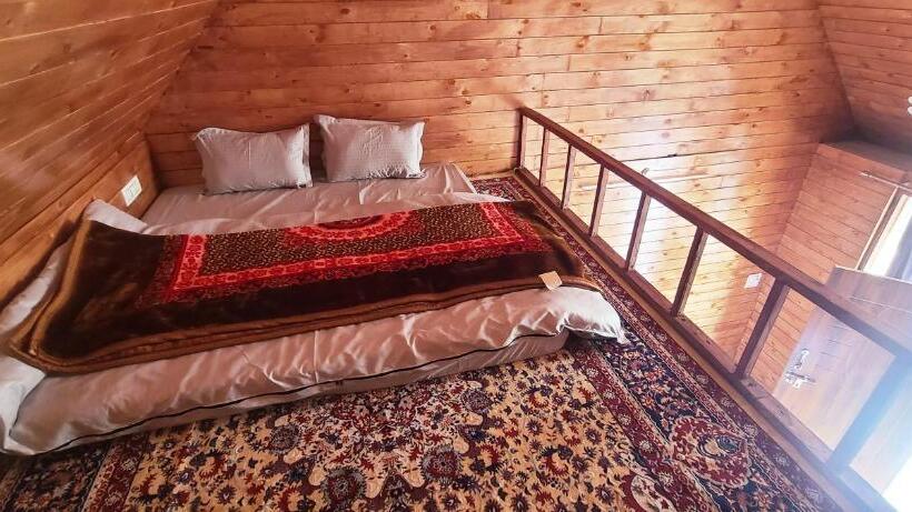 マウンテンビュースタンダードルーム, Snowind Cottages