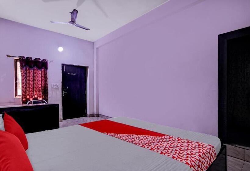 غرفة كلاسيكية ثلاثية, Oyo Guldasta Marriage Hall