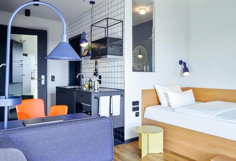 Студия Стандарт, Stayery Gütersloh Hauptbahnhof