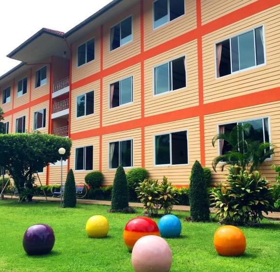 スタンダードルーム, Somrudee Resort
