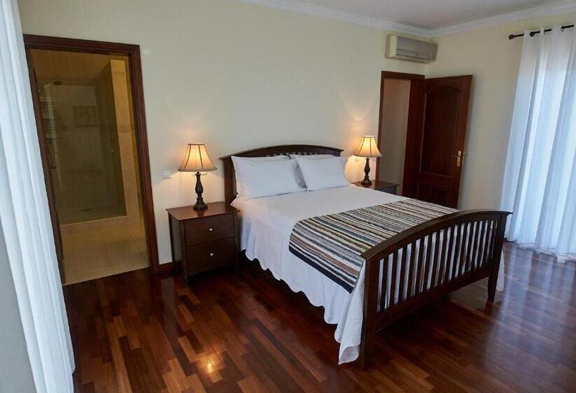 Номер Deluxe Вид на Море с Балконом, Vivenda Da Saudade B&b