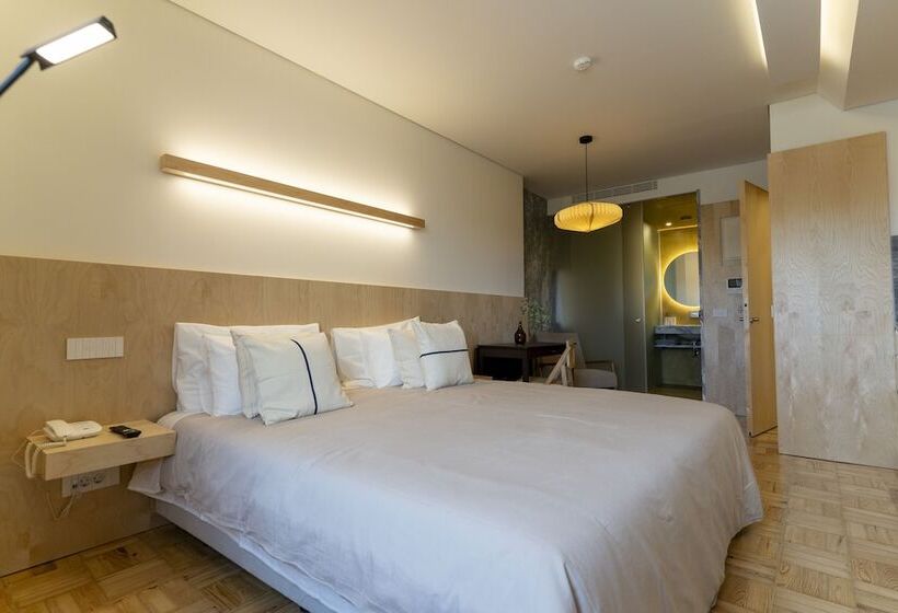 استودیوی استاندارد, Casa 3 Os Lugares De Castraleuca
