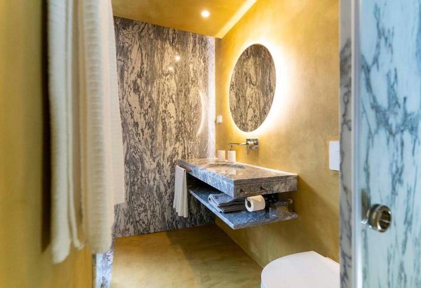 استودیوی استاندارد, Casa 3 Os Lugares De Castraleuca