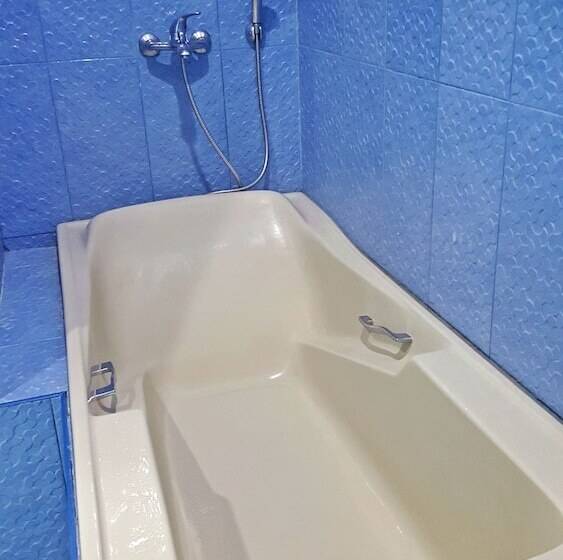 스위트, C & L Suites Inn