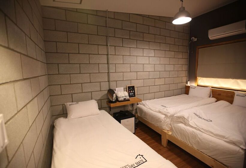 标准三人间, Good Day Mate Hostel