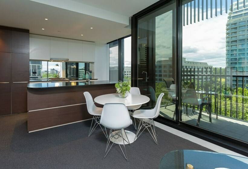 آپارتمان لوکس 2 خوابه, Wyndel Apartments St Kilda Views