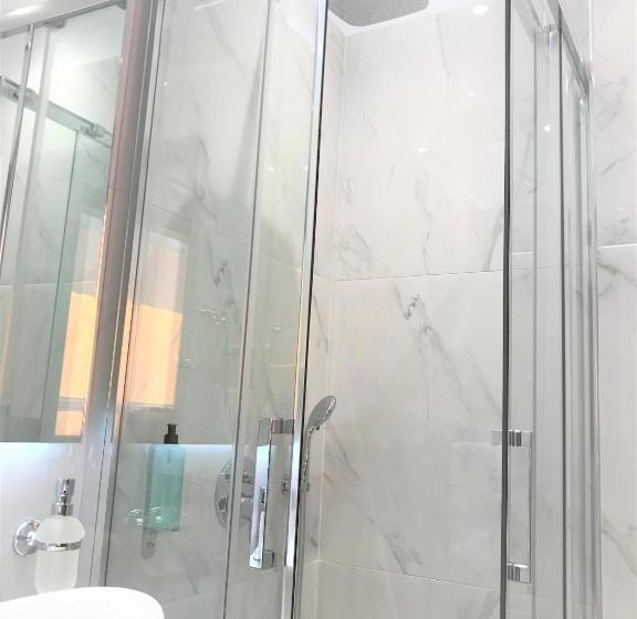 Полулюкс Повышенной Комфортности, Amaryllis Luxury Rooms