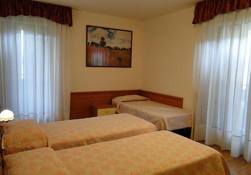 스탠다드 트리플 룸, Albergo Dolomiti