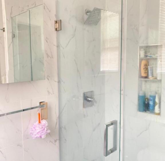 Номер Economy Индивидуальный, Cozy Apartment With City Skyline. Easy Commute Midtown Manhattan