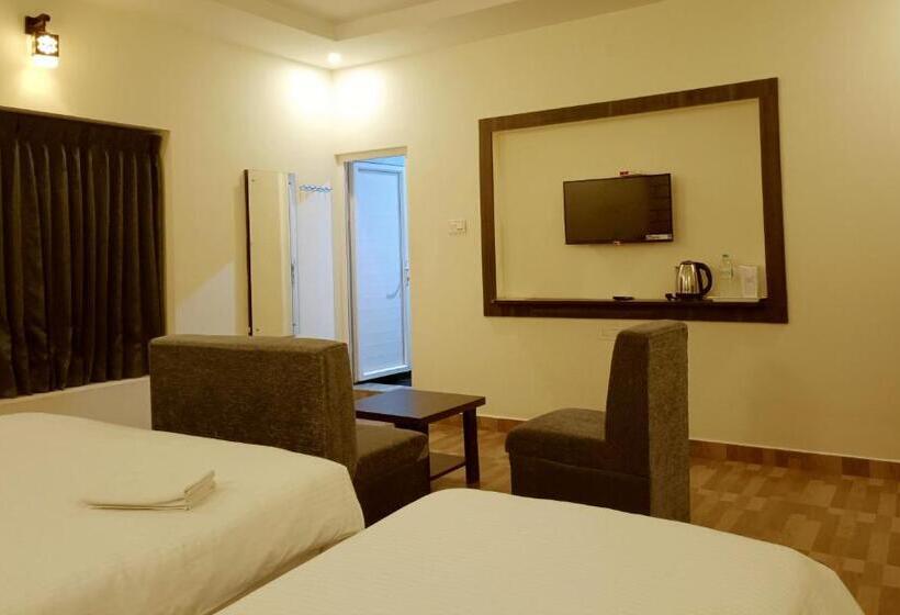 Family Suite, R Hotels By Suraj Residency Yercaud