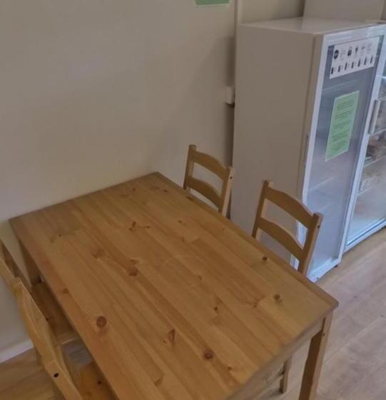 Четырехместный Номер Стандарт с Балконом, Businesshotel Am Peetzsee Grünheide