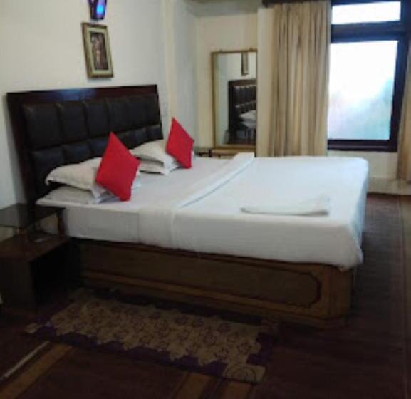 Номер Стандарт, Darjeeling Hotel Summer Palace , Darjeeling