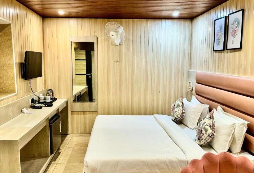 스위트, Wabi Sabi Stays   Pride Inn