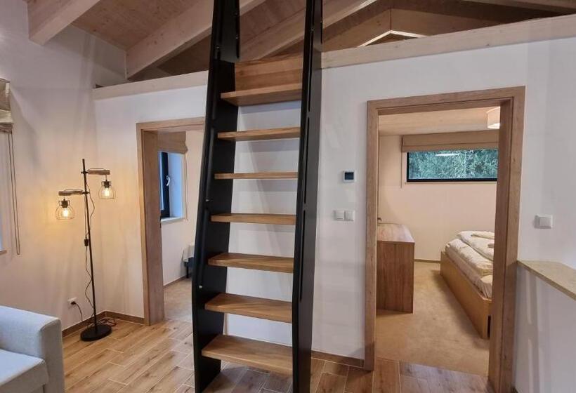 발코니가 있는 2 베드룸 아파트, Chalets Hrabovo