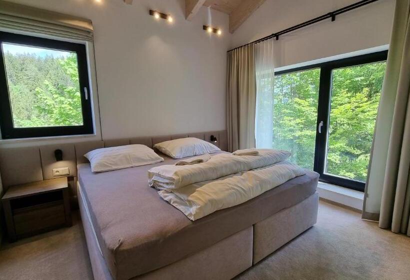 침실 4개 아파트, Chalets Hrabovo