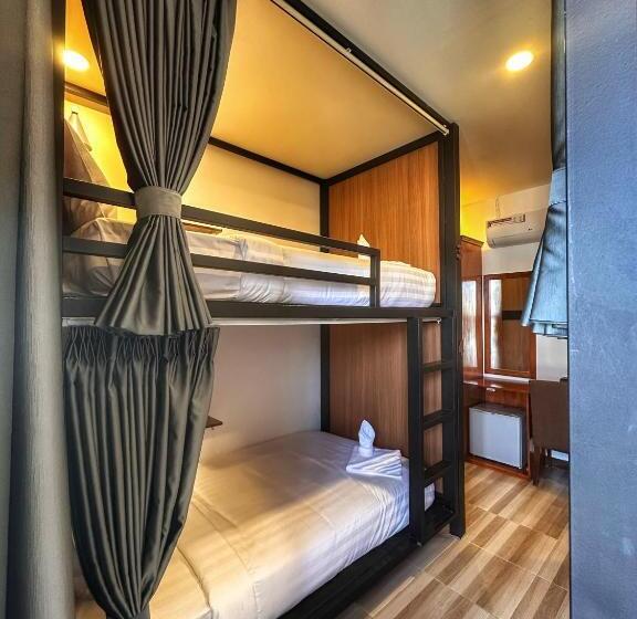 共用房间的床, Hostel By Monsoon Riverside