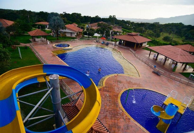 디럭스 룸, Los Lagos Centro Vacacional