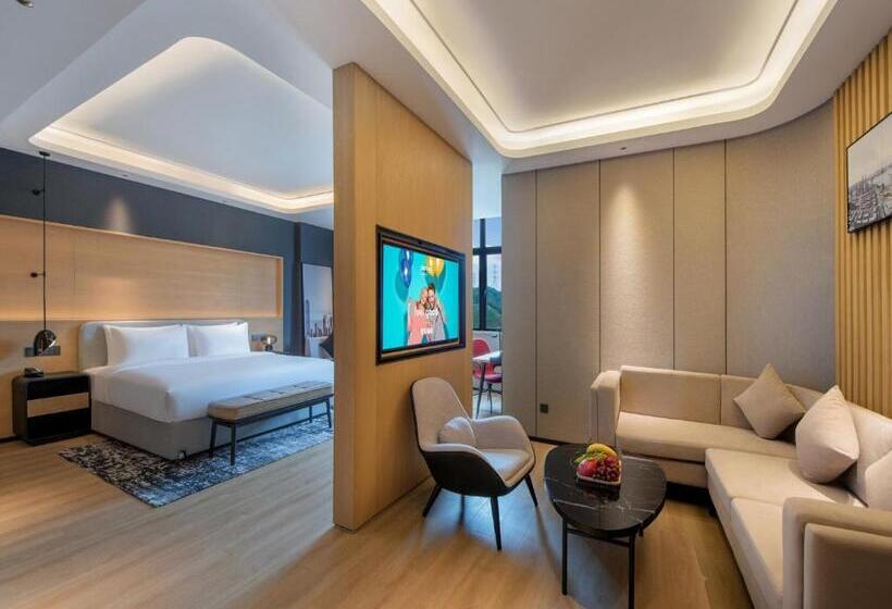 高级套房, Park Inn By Radisson Zhuhai Gaolan Port
