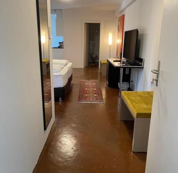 سوییت, Swiss Bellevue Aathal