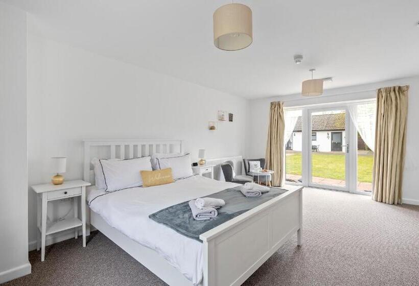 带大床的标准间, Lytton Tree Lodge Near Southwold