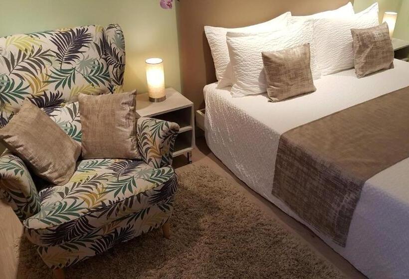 Номер Deluxe, Chambre D´hôtes Léonie & Restaurant