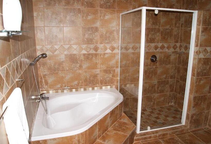 Семейный Номер, Akweja Bed And Breakfast Accommodation