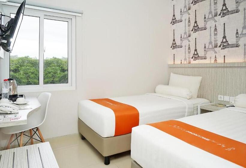 Номер Superior, Front One Hotel Sragen