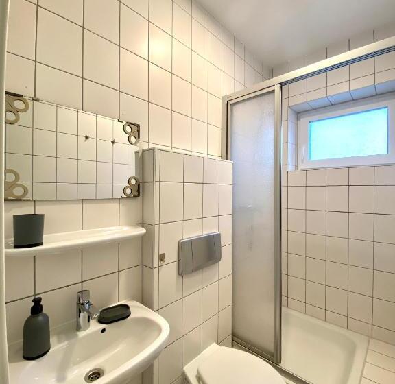 Номер Стандарт, Hostel
