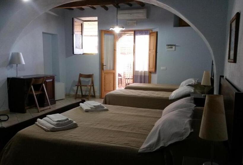 四人标准间, Albergo Seaside