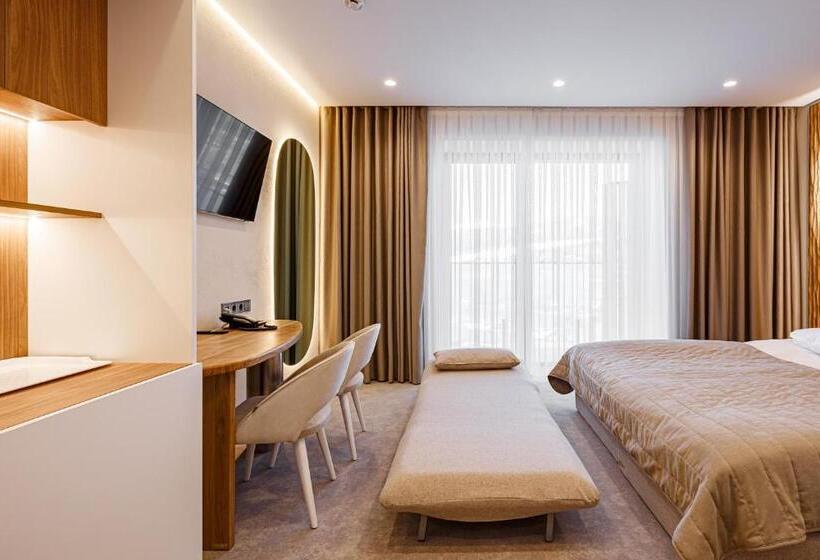 주니어 스위트, Tavel Hotel & Spa