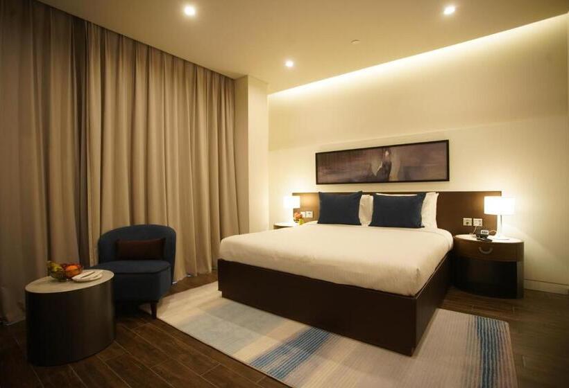 اتاق استاندارد با تخت بزرگ, C   Hotel And Suites Doha