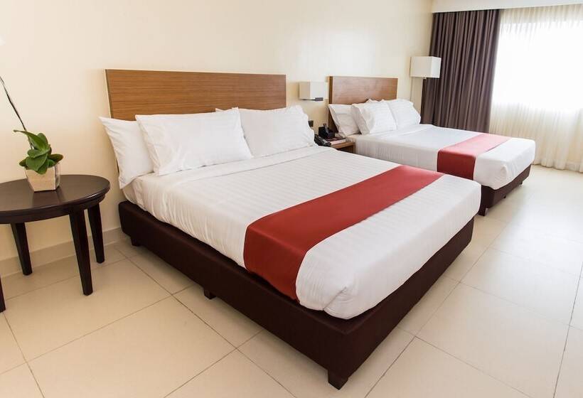 اتاق لوکس, Royce Hotel & Casino